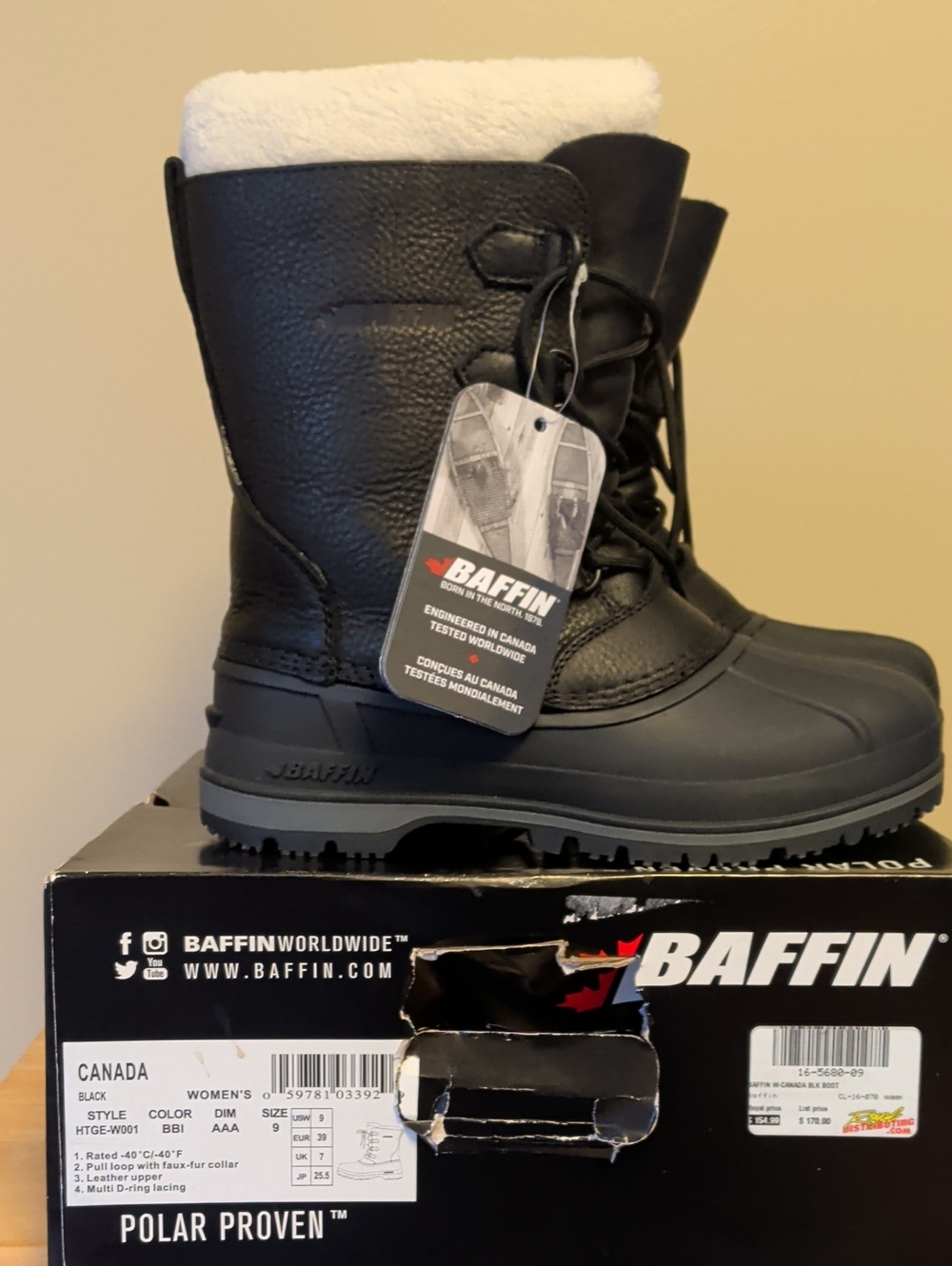 Women's Baffin Black Insulated Lace-Up Snow Boots with Cream Fur Cuff